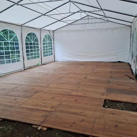 Au Bord Du Tarn Avec Barnum Evenement Villa